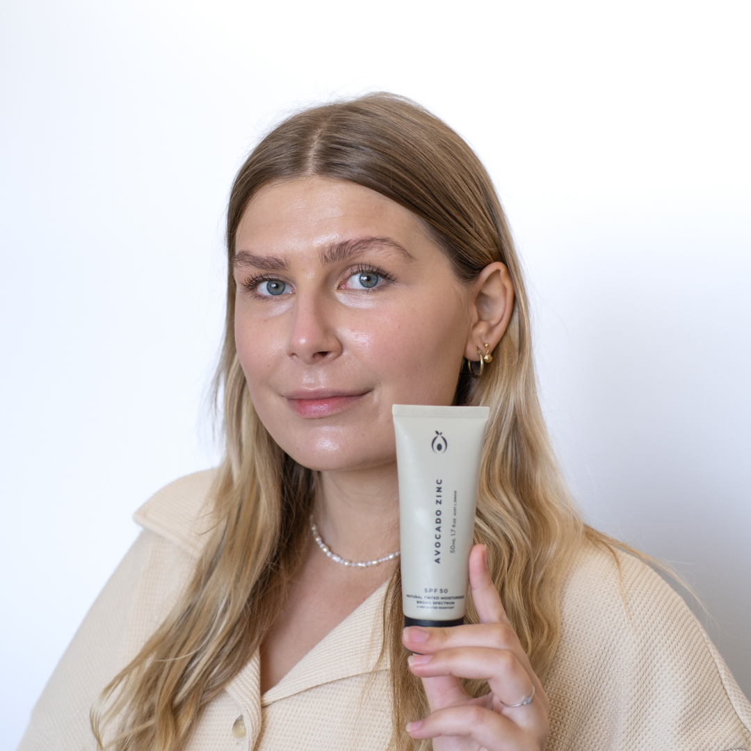 SPF 50 Natural Tinted Moisturiser | Light